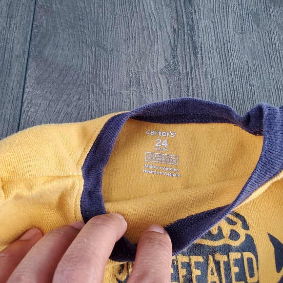 24M Distressed Undefeated Tee - Picture 3 of 3